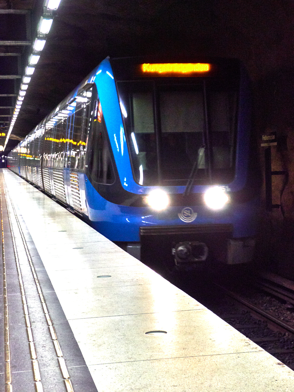 003 Stockholm 14 06 19 8