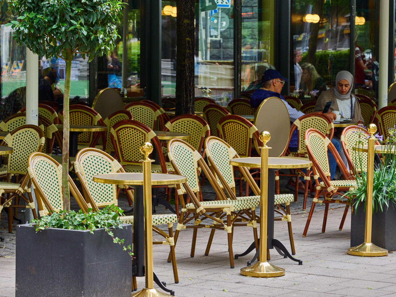 044 Stockholm 14 06 19 86