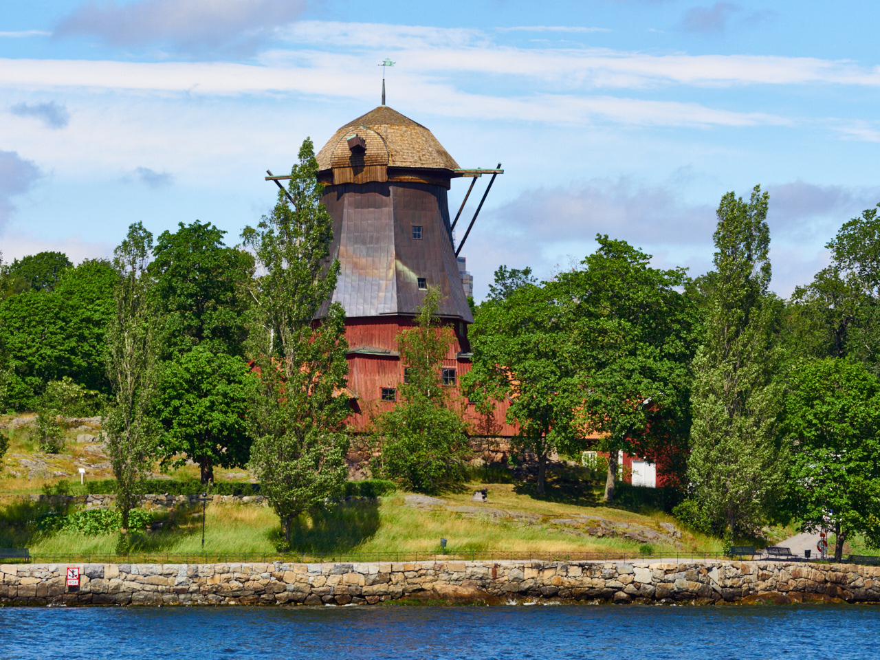 068 Stockholm 14 06 19 137