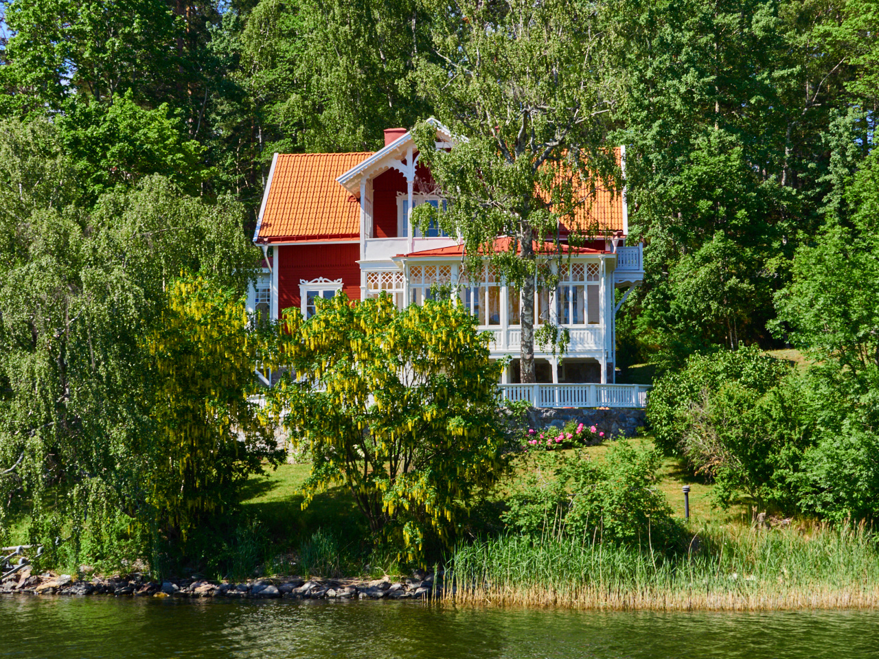 081 Stockholm 14 06 19 180