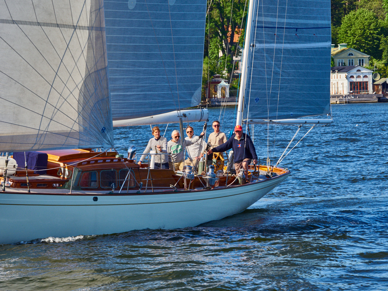 096 Stockholm 14 06 19 232