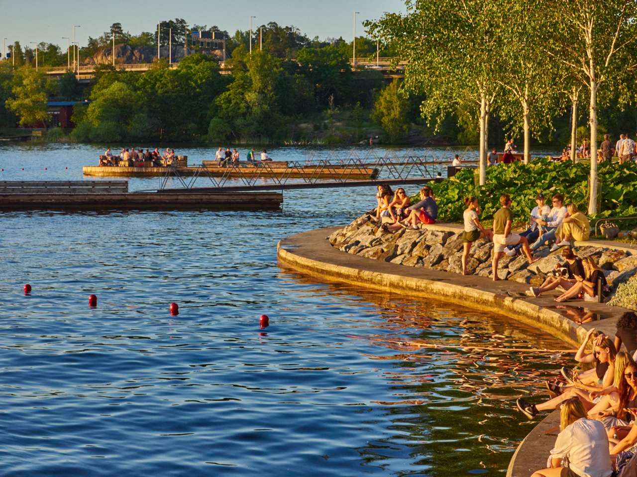 135 Stockholm 15 06 19 86