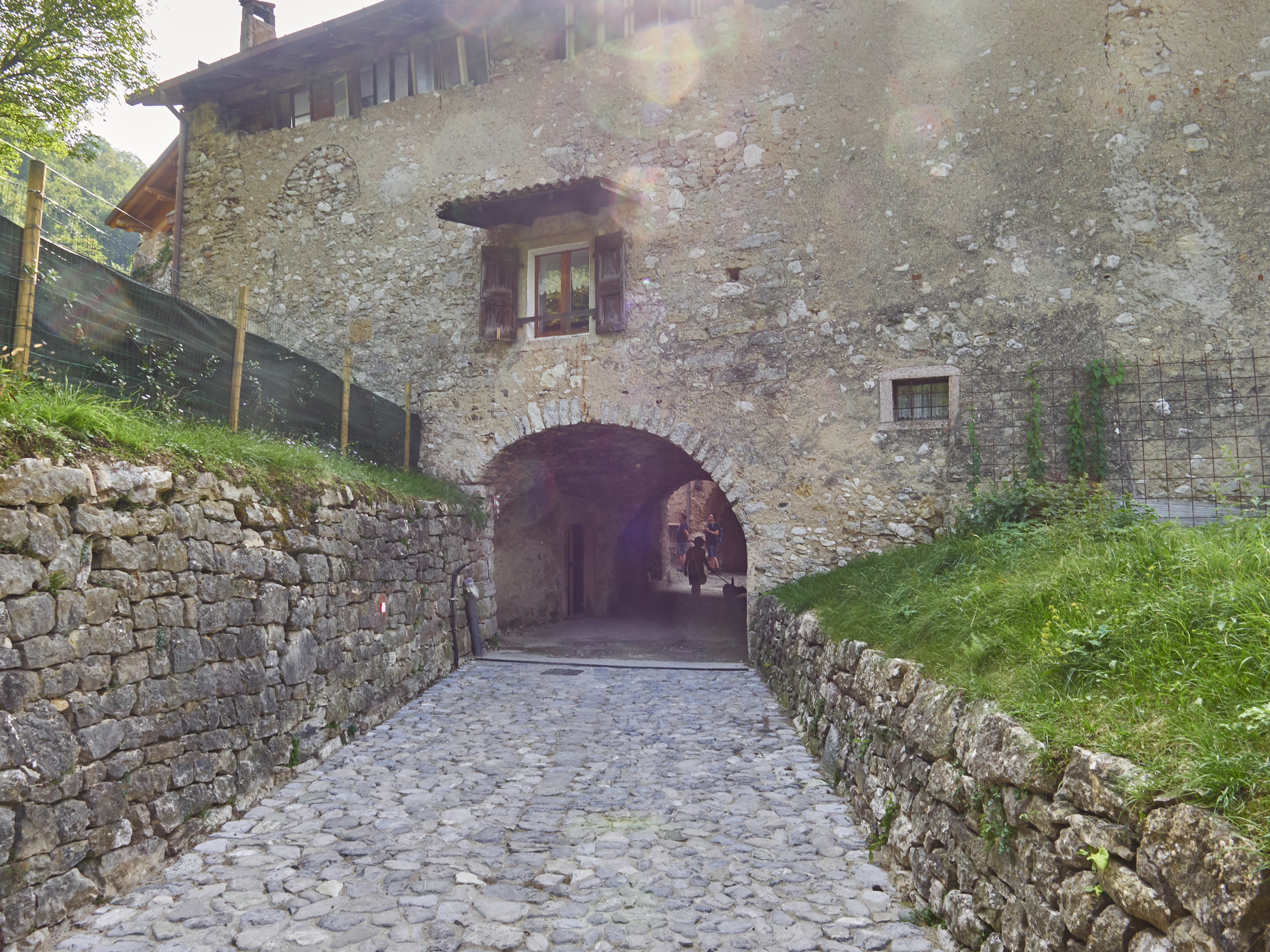 Ledrosee 17 09 19 35