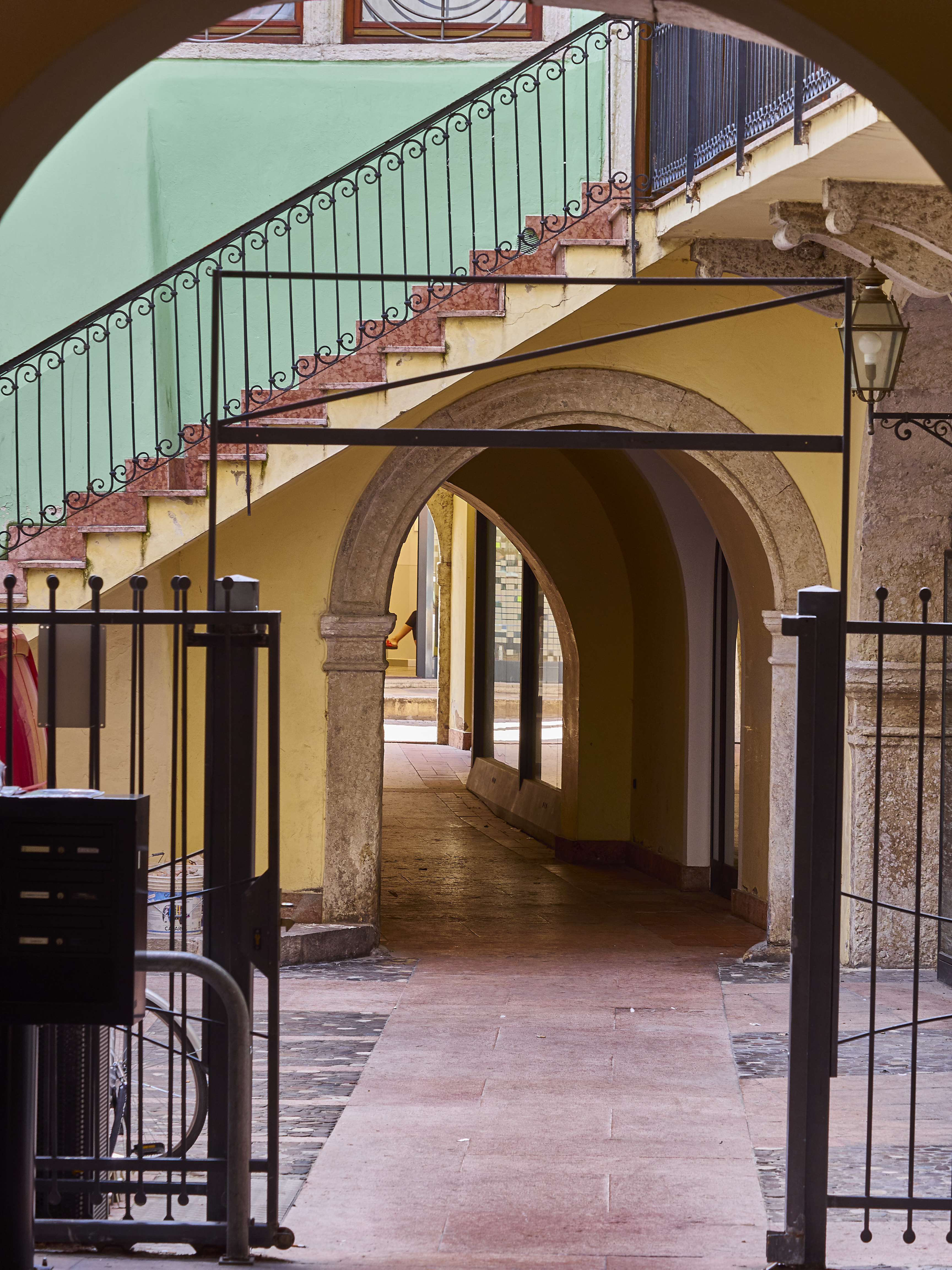 Ledrosee 18 09 19 42